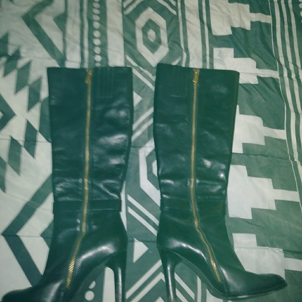 Michael Kors knee high boots - Picture 2 of 2
